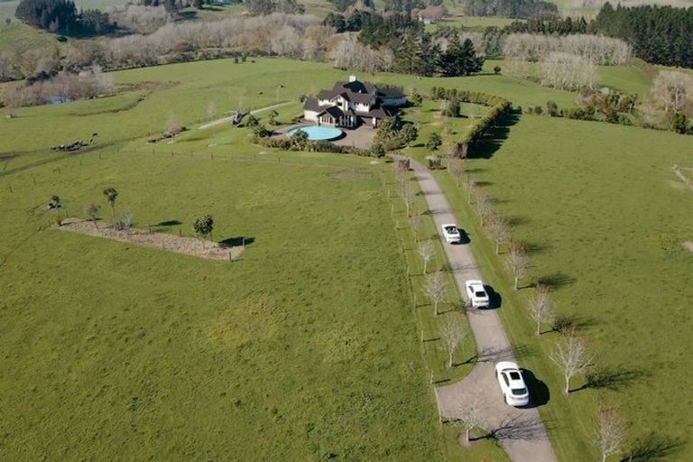 Photo of property in 273 Forestry Road, Waitoki, Kaukapakapa, 0871