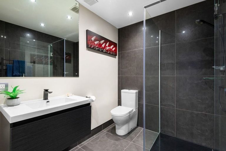 Photo of property in 105 Gladstone Road South, Dalmore, Dunedin, 9010