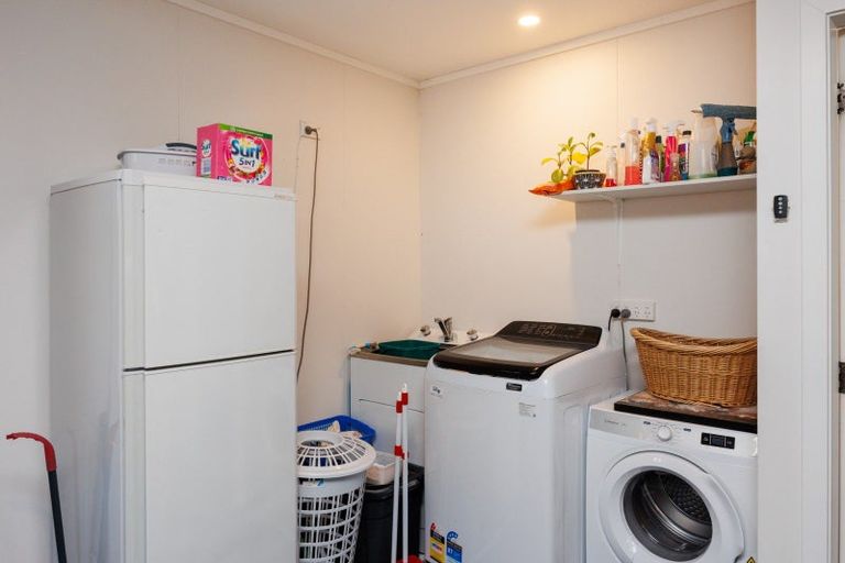 Photo of property in 15 Serenity Crescent, Kelvin Grove, Palmerston North, 4414