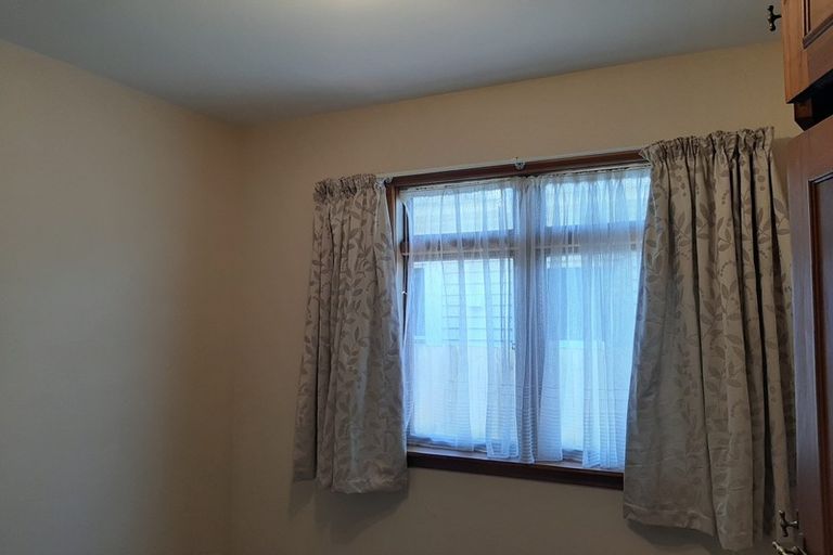 Photo of property in 118 Holly Road, St Albans, Christchurch, 8014