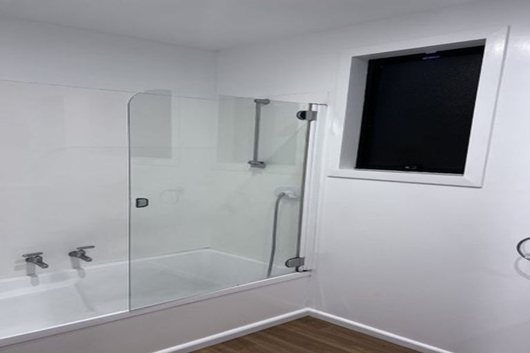 Photo of property in 117 Jamaica Drive, Grenada North, Wellington, 5028