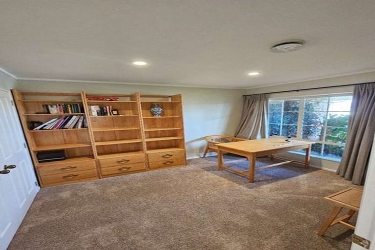 Photo of property in 5 Aspatria Place, Northpark, Auckland, 2013