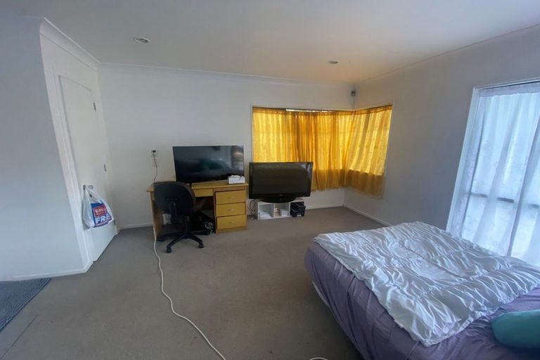Photo of property in 11 Bougainvillaea Terrace, Goodwood Heights, Auckland, 2105