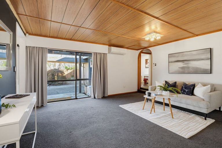 Photo of property in 1 Maxwells Line, Awapuni, Palmerston North, 4412