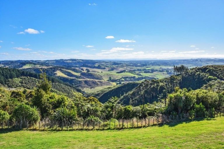 Photo of property in 422 Otau Mountain Road, Clevedon, 2585