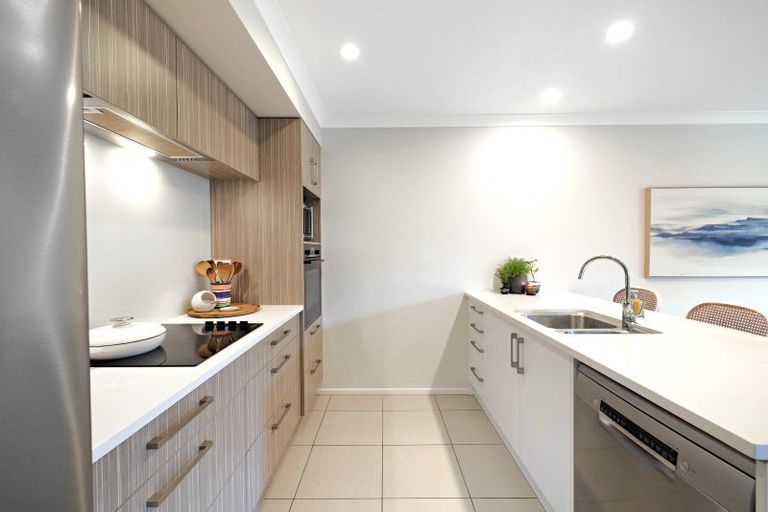 Photo of property in 2 Raiha Street, Papamoa Beach, Papamoa, 3118