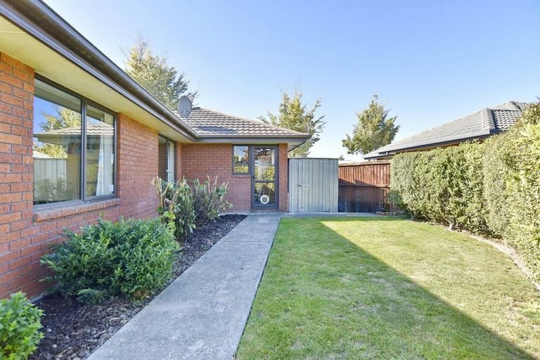 Photo of property in 17 Mounter Avenue, Northwood, Christchurch, 8051
