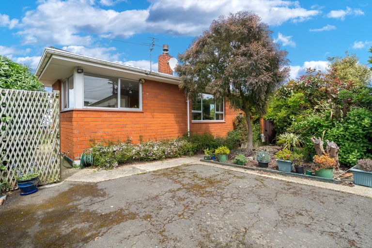 Photo of property in 324 Highcliff Road, Highcliff, Dunedin, 9013