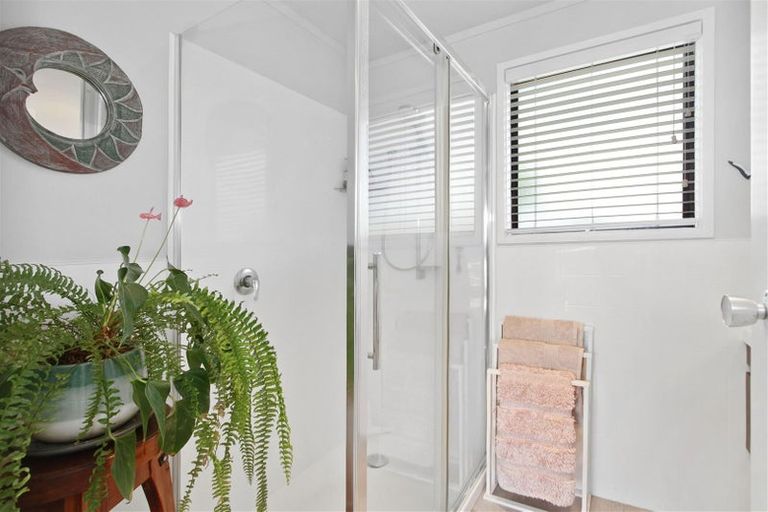 Photo of property in 48 Wharf Road, Clarks Beach, Pukekohe, 2679