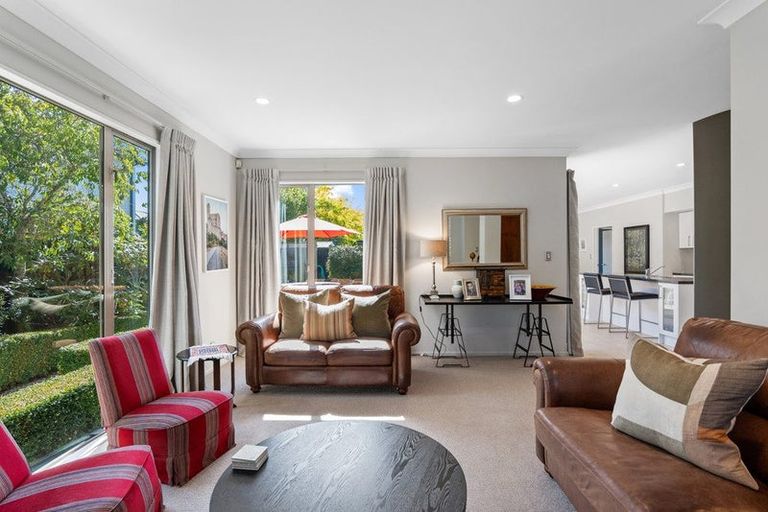 Photo of property in 20a Coolspring Way, Redwood, Christchurch, 8051