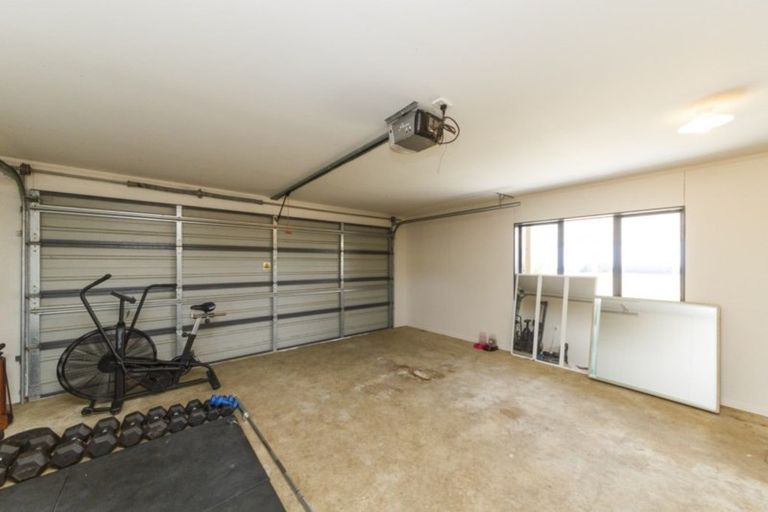 Photo of property in 73 Haggerty Street, Kimbolton, 4774