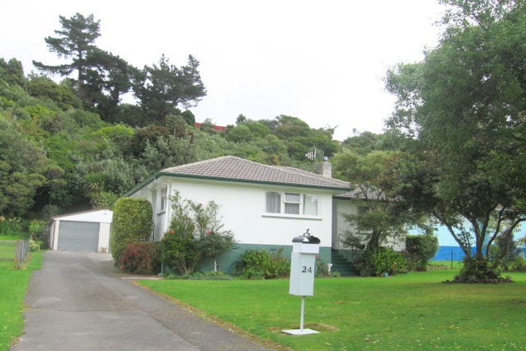 Photo of property in 24 Passive Grove, Ascot Park, Porirua, 5024