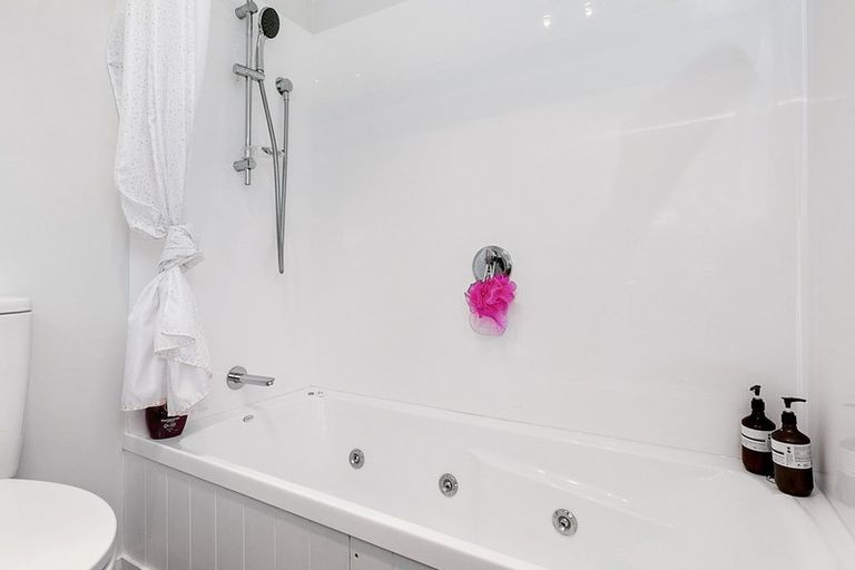 Photo of property in 61 Martin Road, Fairfield, Dunedin, 9018