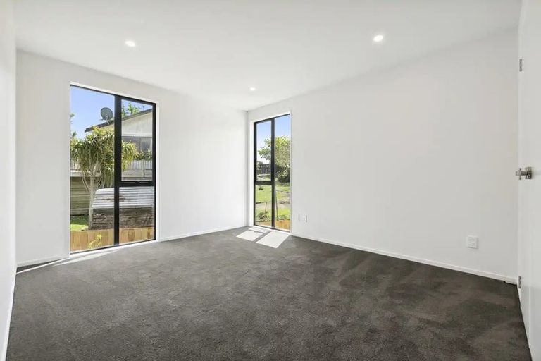 Photo of property in 60 Ramwall Place, Weymouth, Auckland, 2103