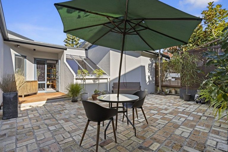 Photo of property in 112h Lake Road, Frankton, Hamilton, 3204