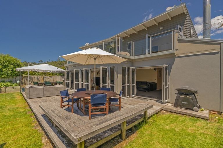 Photo of property in 9 Pa Road, Hahei, Whitianga, 3591