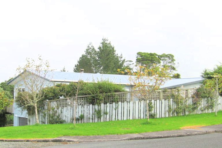 Photo of property in 69 Albatross Road, Red Beach, 0932