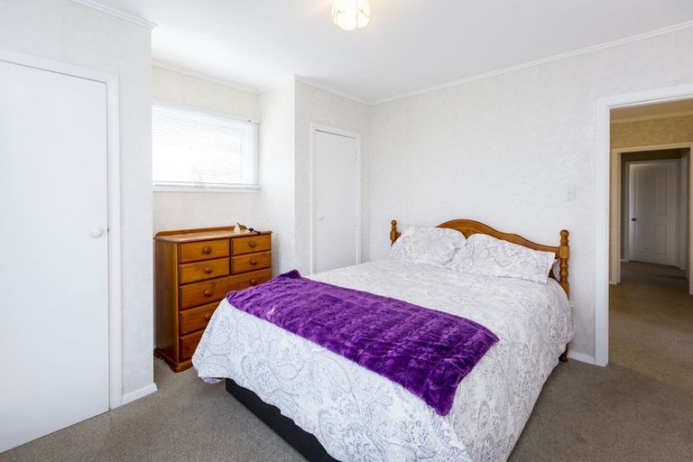 Photo of property in 34 Totara Park Road, Clouston Park, Upper Hutt, 5018