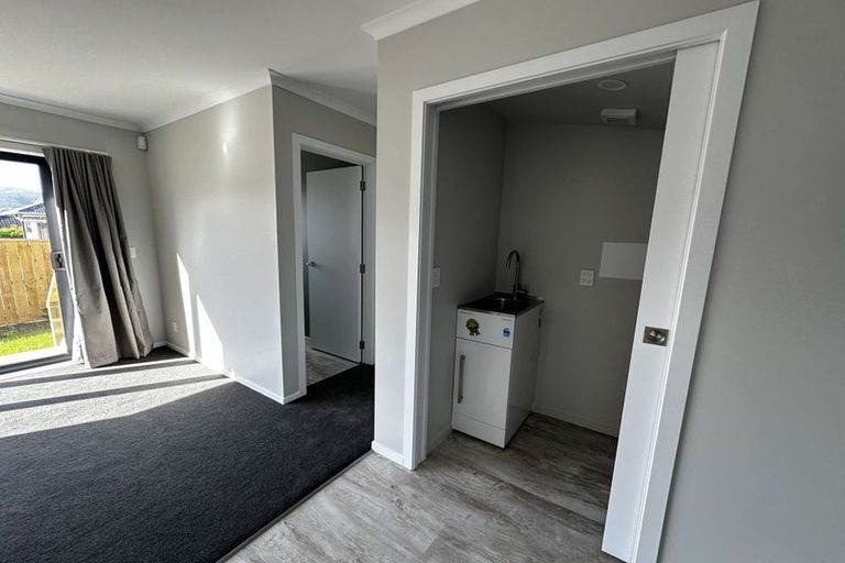 Photo of property in 8/64 Glen Road, Stokes Valley, Lower Hutt, 5019