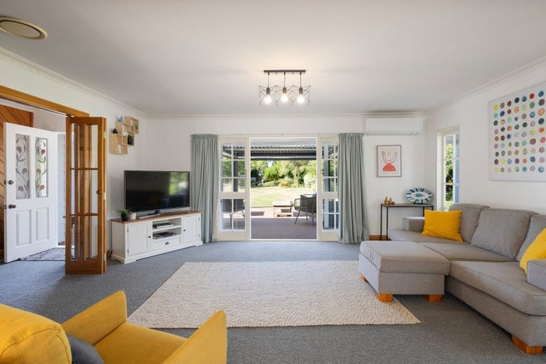 Photo of property in 16 Cowley Drive, Leamington, Cambridge, 3432