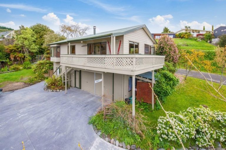 Photo of property in 1 Kamahi Terrace, Omori, Turangi, 3381