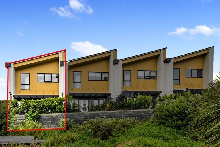 Photo of property in 10 Frances Bryers Road, Hobsonville, Auckland, 0616