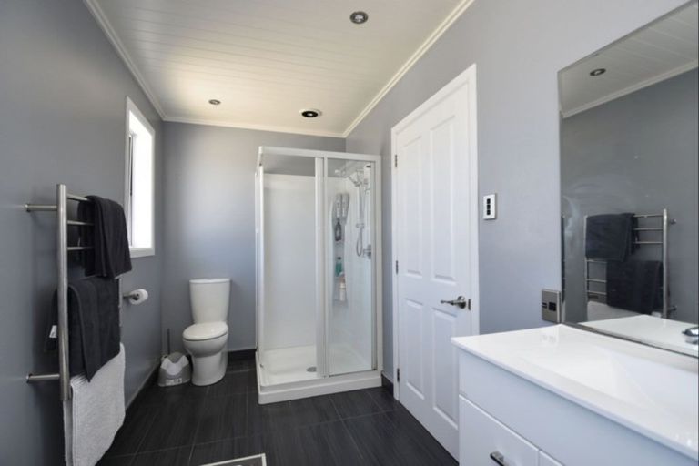 Photo of property in 224 Conyers Street, Strathern, Invercargill, 9812