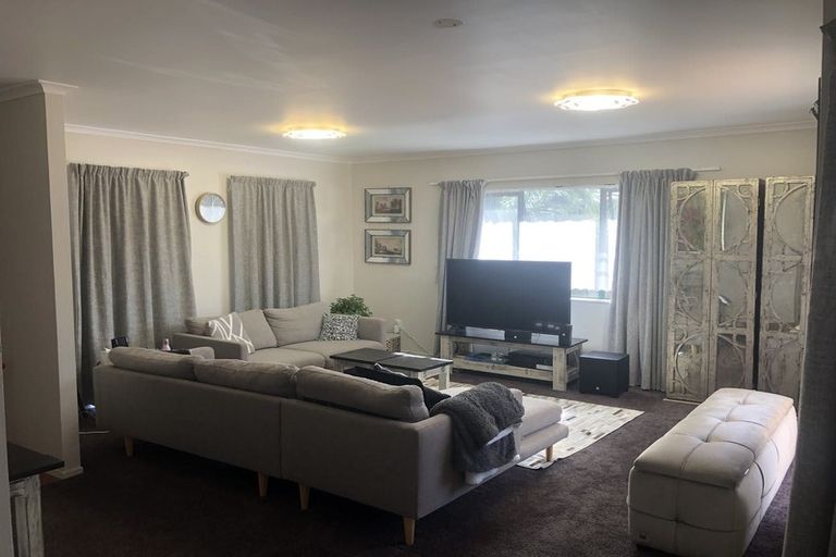 Photo of property in 11 Farmdale Court, Flat Bush, Auckland, 2019