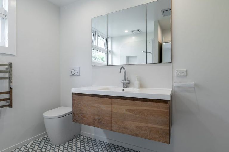 Photo of property in 7/18 Commodore Drive, Lynfield, Auckland, 1042