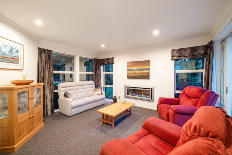 Photo of property in 11 Breton Close, Northwood, Christchurch, 8051