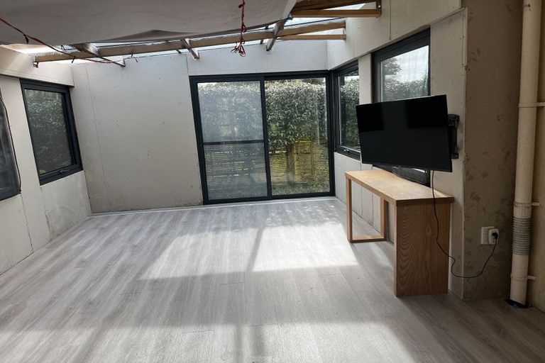 Photo of property in 6 Advance Way, Albany, Auckland, 0632