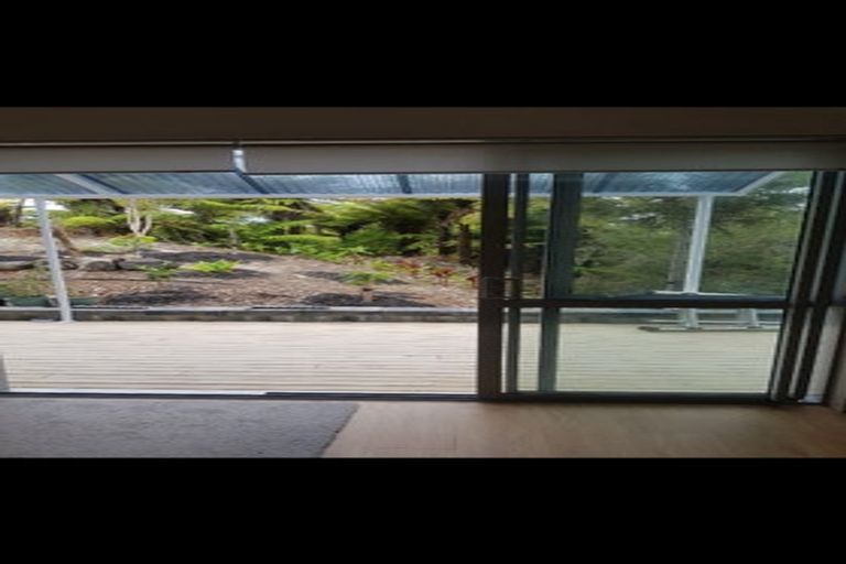 Photo of property in 18 Vazey Way, Hobsonville, Auckland, 0618