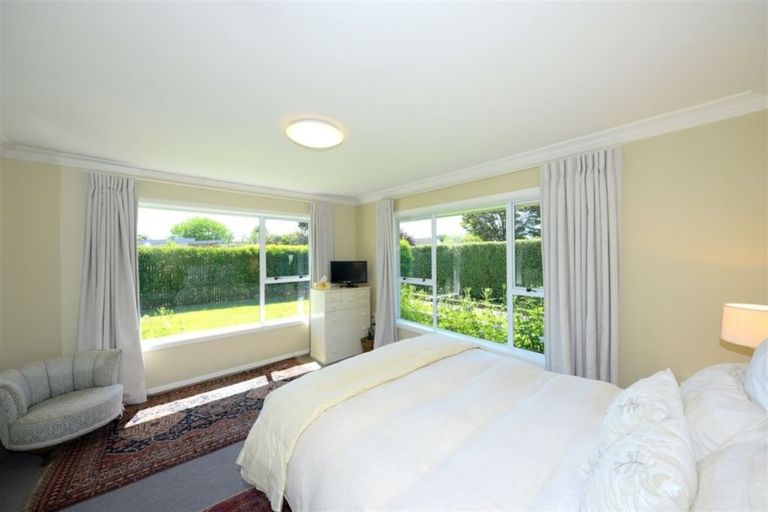 Photo of property in 8 Yardley Street, Avonhead, Christchurch, 8042