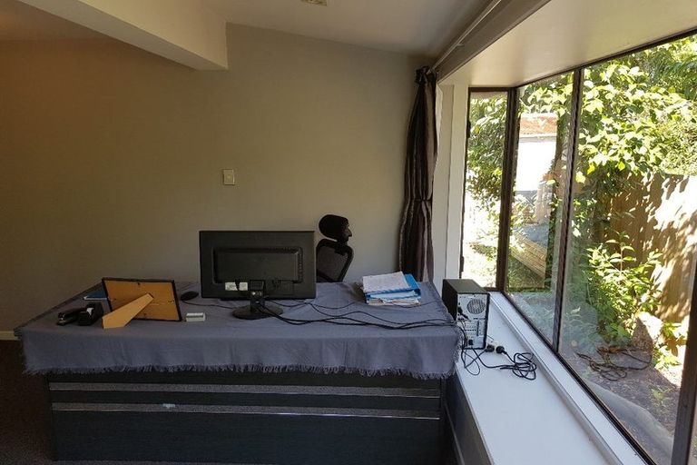 Photo of property in 79 Hinau Street, Riccarton, Christchurch, 8041