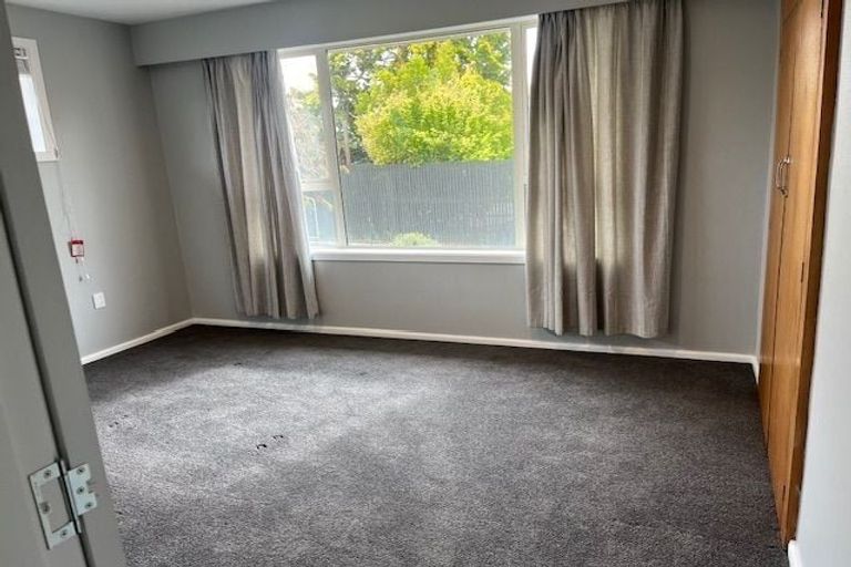 Photo of property in 38 Cutts Road, Russley, Christchurch, 8042