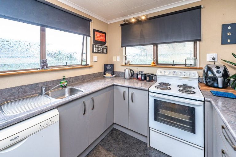 Photo of property in 34a Hood Street, Castlecliff, Whanganui, 4501