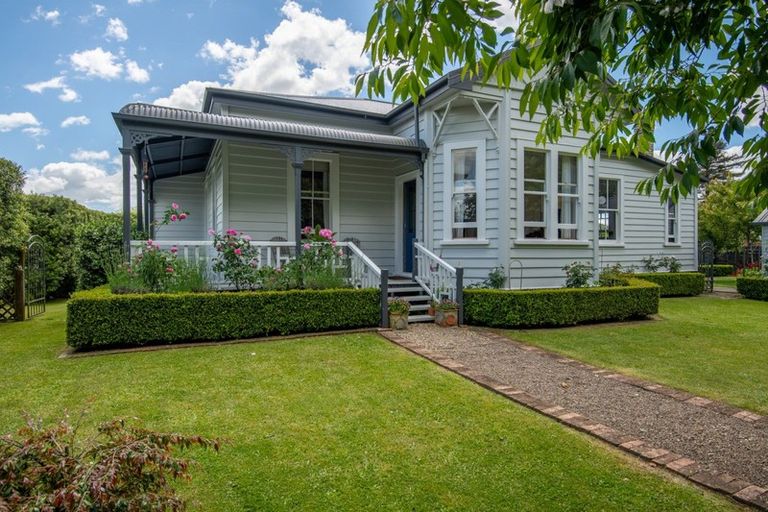 Photo of property in 57 Carlyle Street, Leamington, Cambridge, 3432