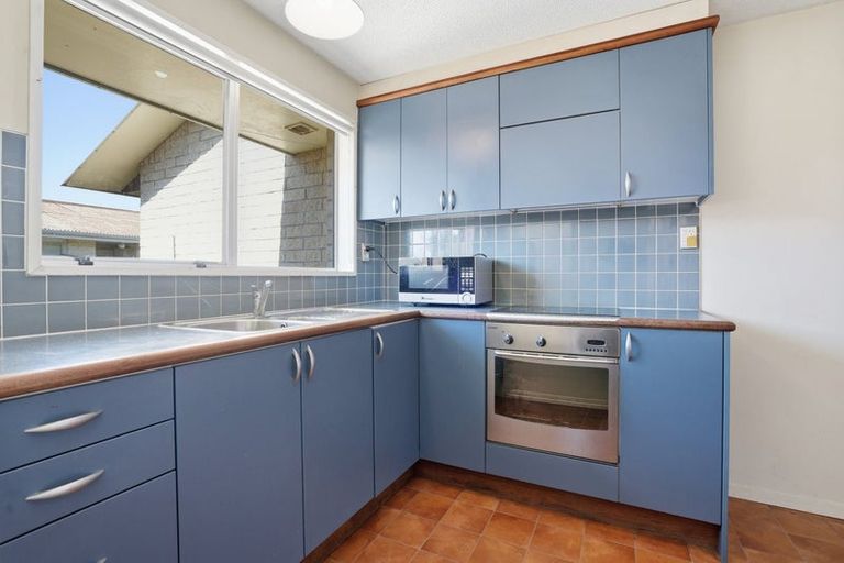 Photo of property in 2/11 Dilworth Street, Riccarton, Christchurch, 8011