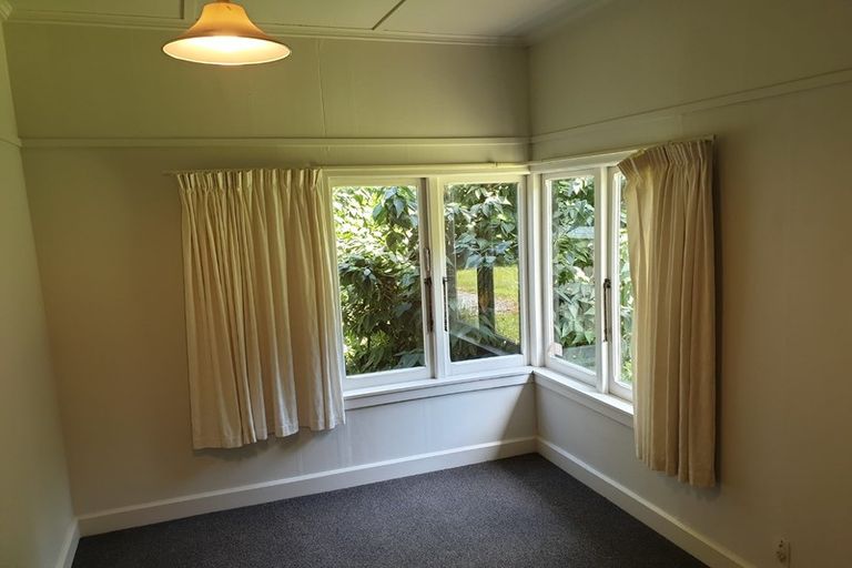 Photo of property in 96 Havelock Road, Havelock North, 4130