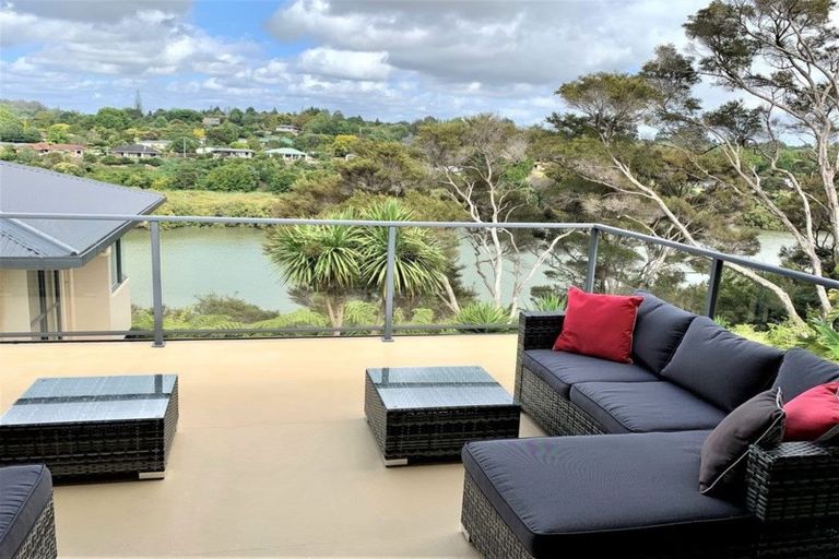 Photo of property in 58 Rarere Terrace, Kerikeri, 0230