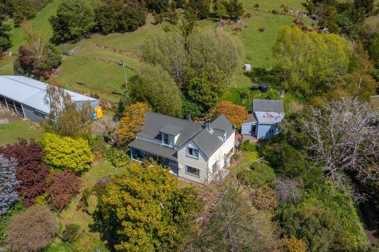 Photo of property in 8 Shadbolts Road, Pigeon Bay, Akaroa, 7583