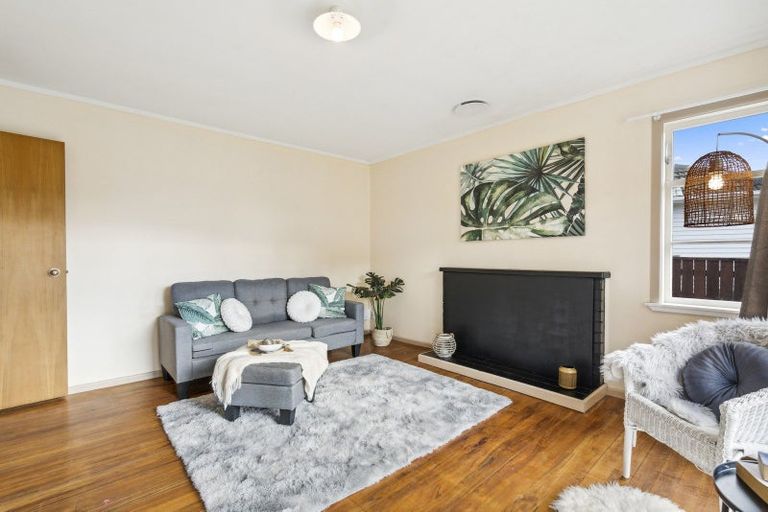 Photo of property in 80 Hine Road, Wainuiomata, Lower Hutt, 5014