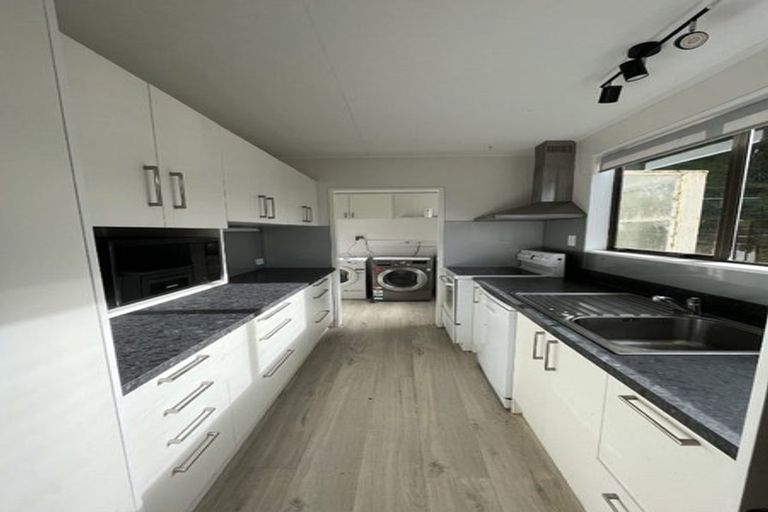 Photo of property in 27a Old Coach Road, Johnsonville, Wellington, 6037