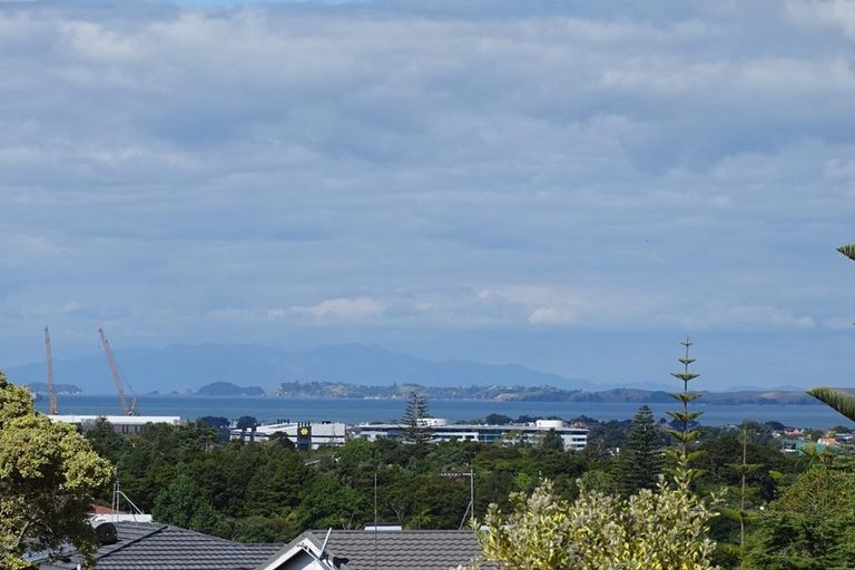 Photo of property in 66 Mountbatten Avenue, Hillcrest, Auckland, 0627