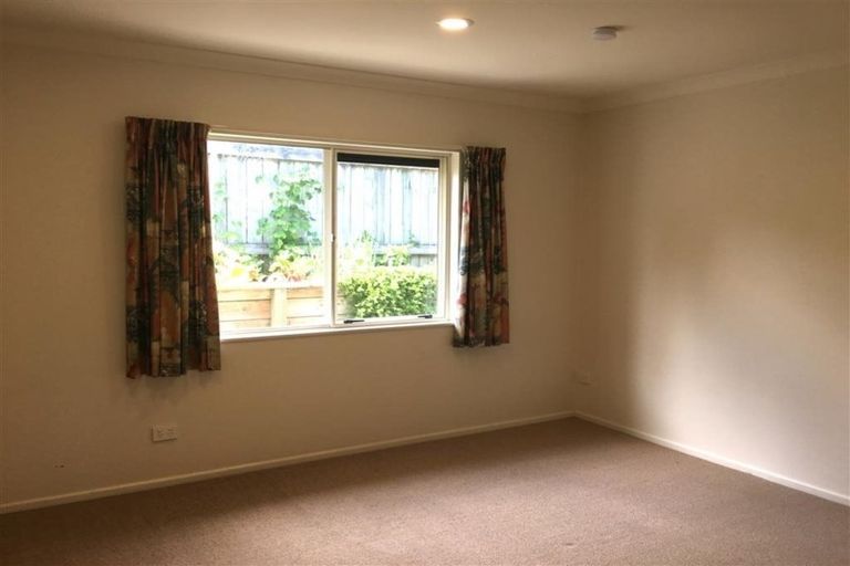Photo of property in 34 Monarch Place, Paraparaumu Beach, Paraparaumu, 5032