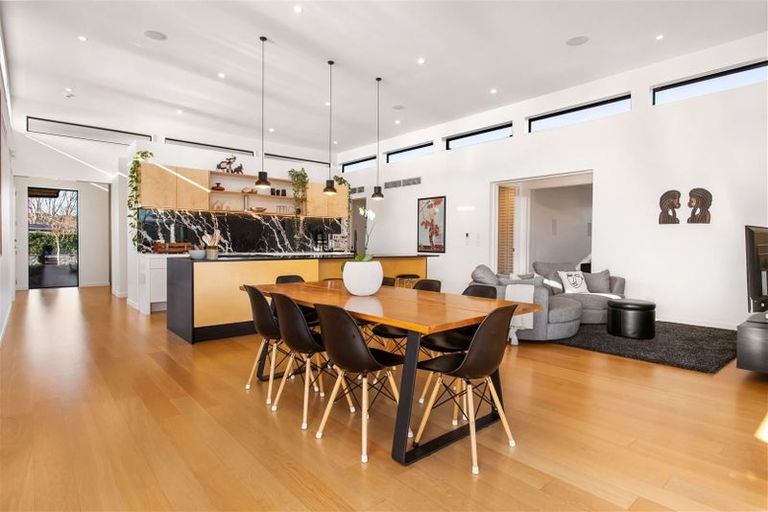 Photo of property in 12 Shotfirer Lane, Halswell, Christchurch, 8025