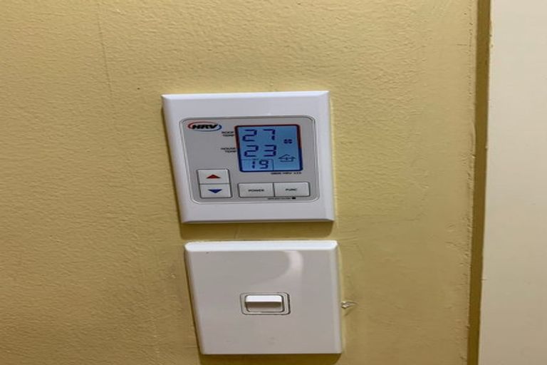 Photo of property in 20 Sherrybrooke Place, Sunnyvale, Auckland, 0612