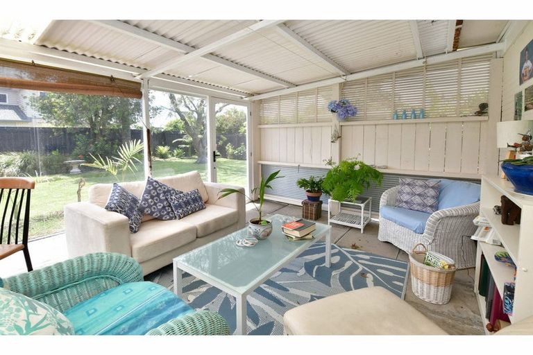 Photo of property in 3/29 Pine Road, Orewa, 0931