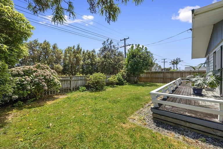Photo of property in 217 Omata Road, Spotswood, New Plymouth, 4310