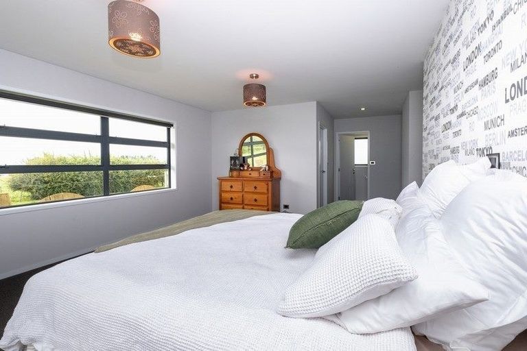 Photo of property in 60 Monmouth Road, Pembroke, Stratford, 4394